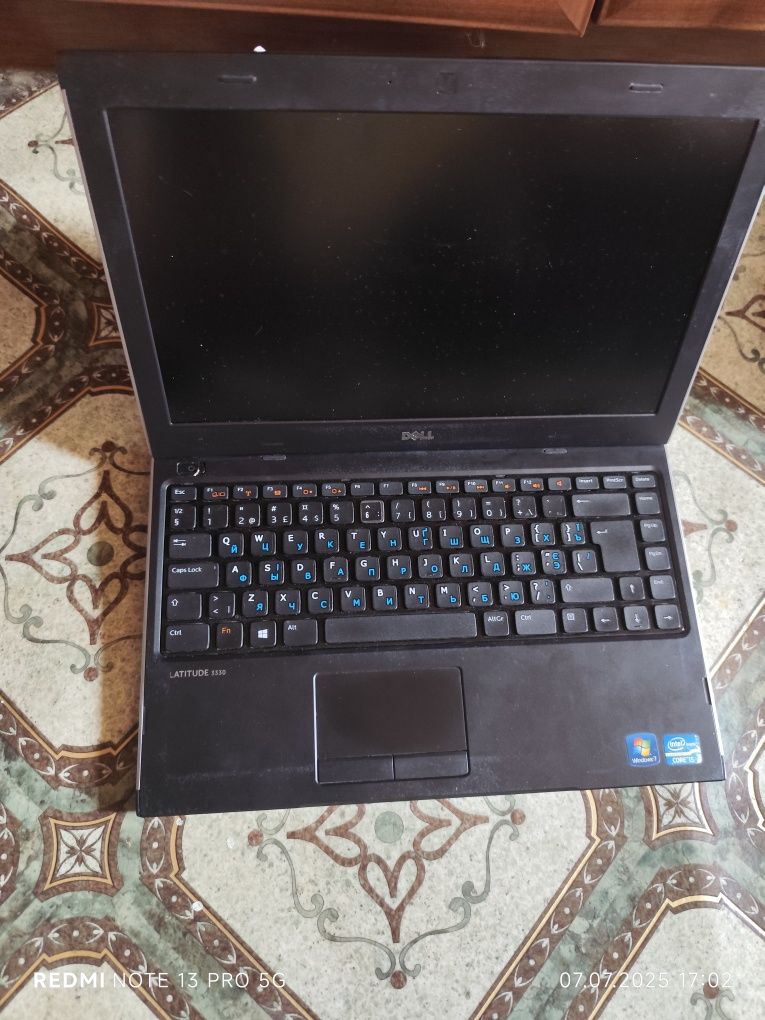 Рабочий ноутбук Dell Latitude 3330 (i5 -3337u, ddr3 4gb, hdd250gb)