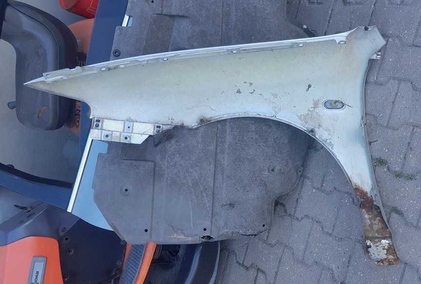 Błotnik przedni przód prawy Seat Leon Toledo 99-05 LS7N srebrny