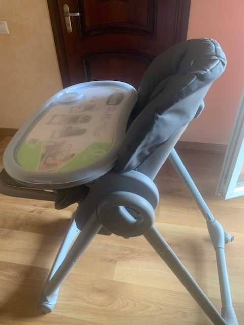 продам дитячий столик для годування