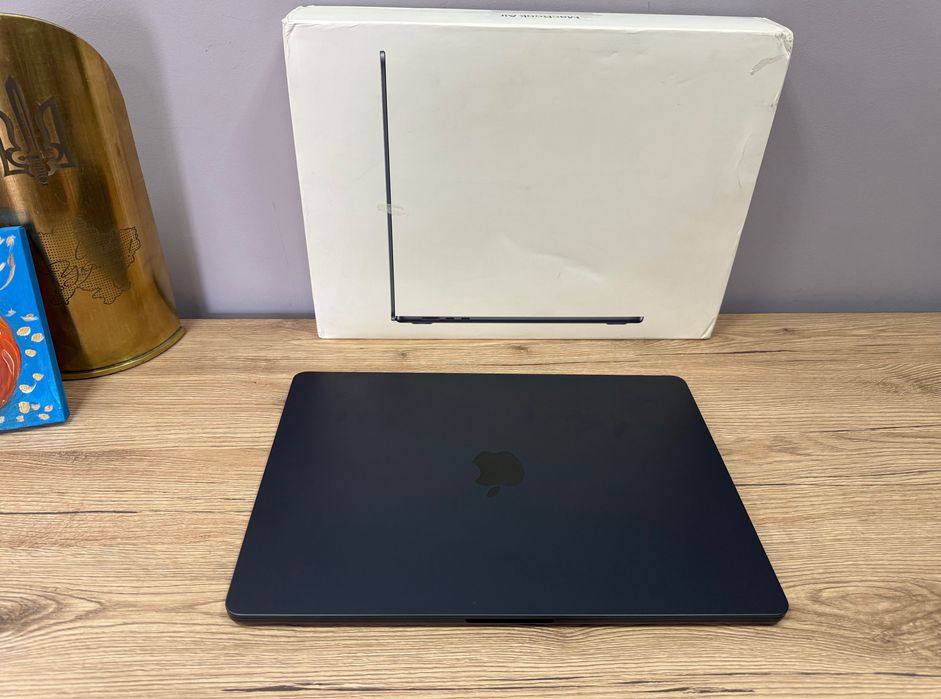 MacBook AIR 15 M4/10 CPU/ 10 GPU/ 24 ram/ 512 Midnight