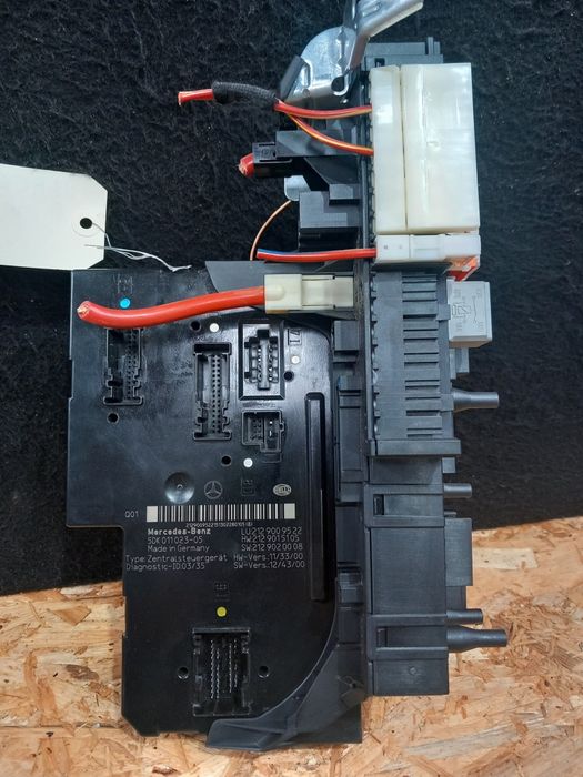 Caixa de fusíveis Mercedes Classe E W212