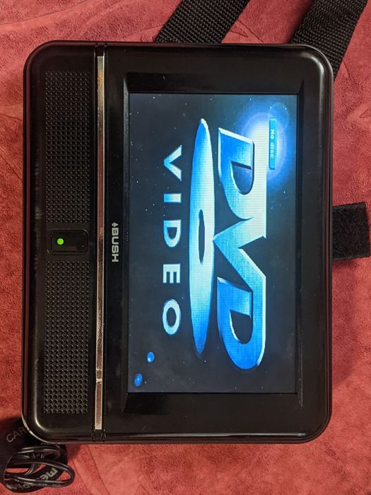 Портативный DVD плеер BUSH