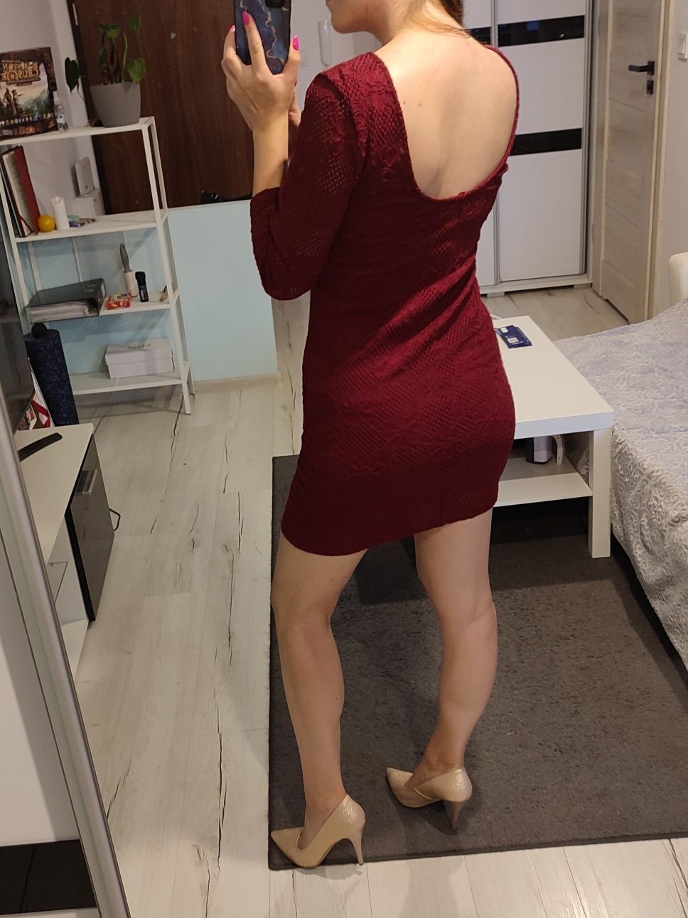 Seksowna koronkowa mini Stradivarius