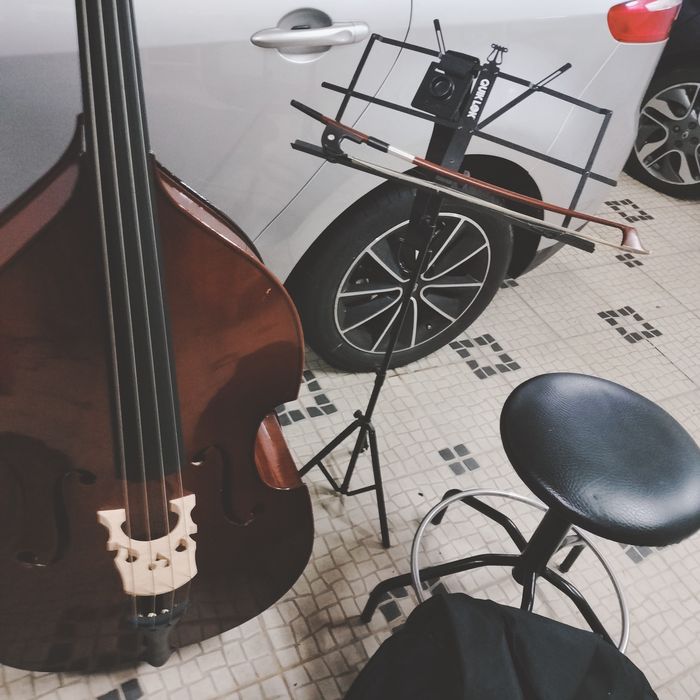 Contrabaixo 1/4  , capa, banco, antidesli zante, estante