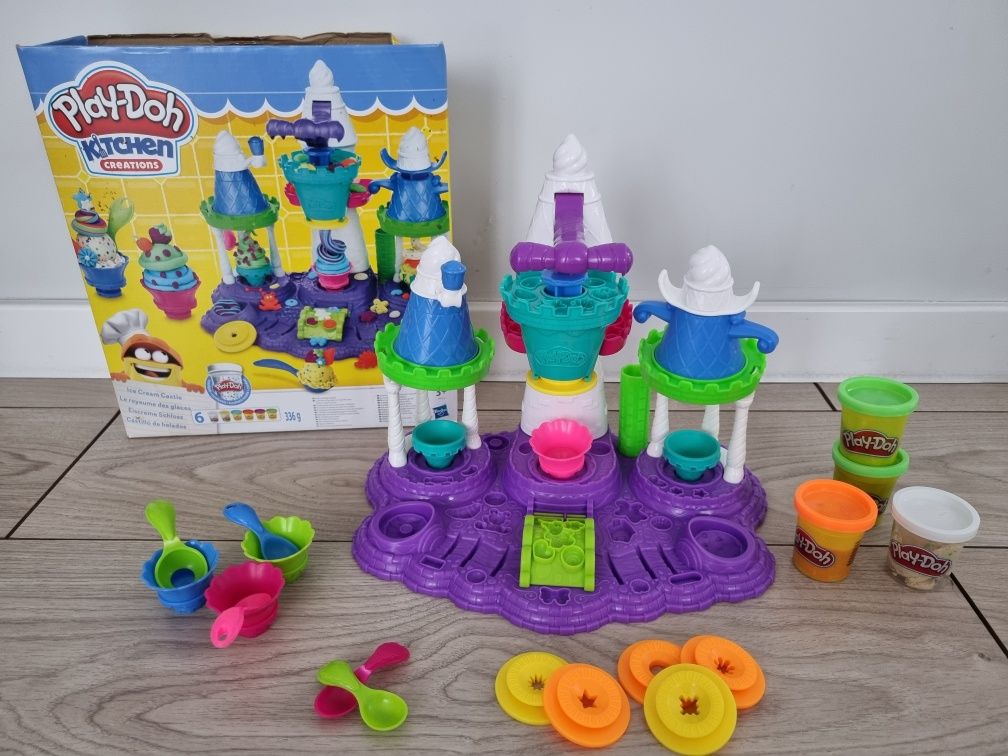 Zestaw PlayDoh lodziarnia/kuchnia