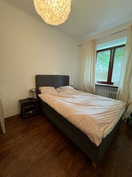 Łóżko kontynentalne ikea grafitowe 140 cm x 200 cm, stan bardzo dobry