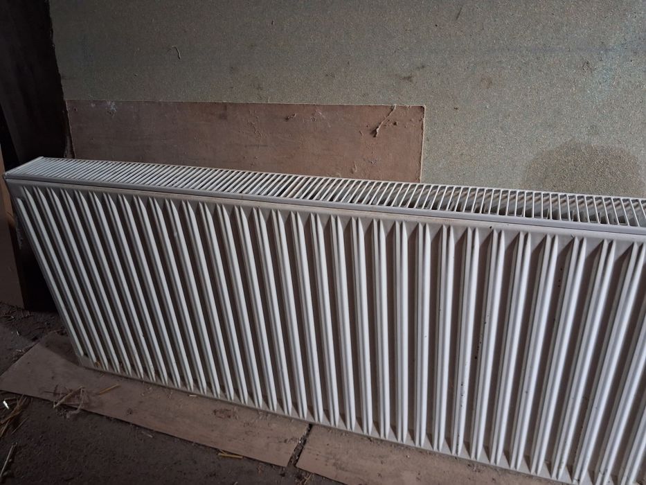 Kaloryfer, grzejnik  biały