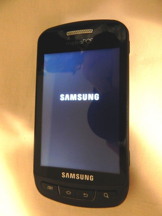 CDMA смартфон Samsung SCH-R720.