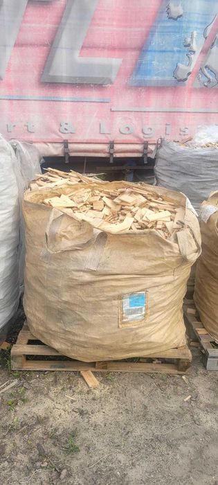 Sprzedam ścinki sosnowe do rozpałki