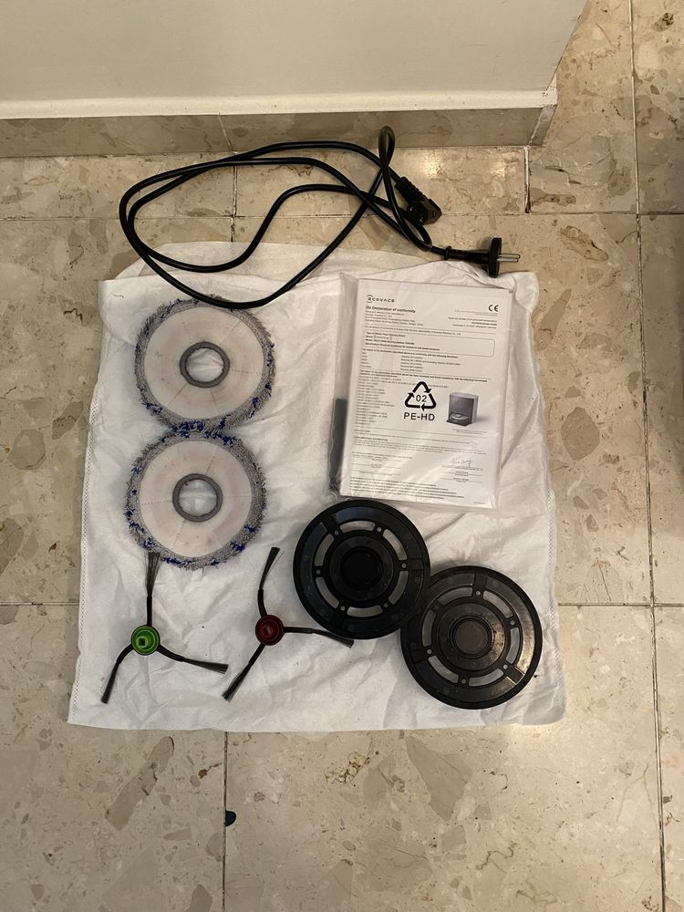 Robot odkurzajacy Ecovacs