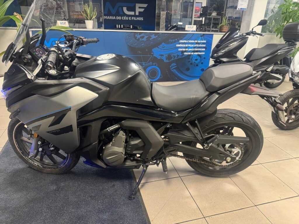 CFMOTO GT650 de 2023 Salvado