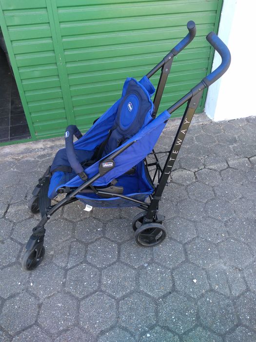 O bom tempo está a chegar e convida a passeios!  Carro Chico como novo