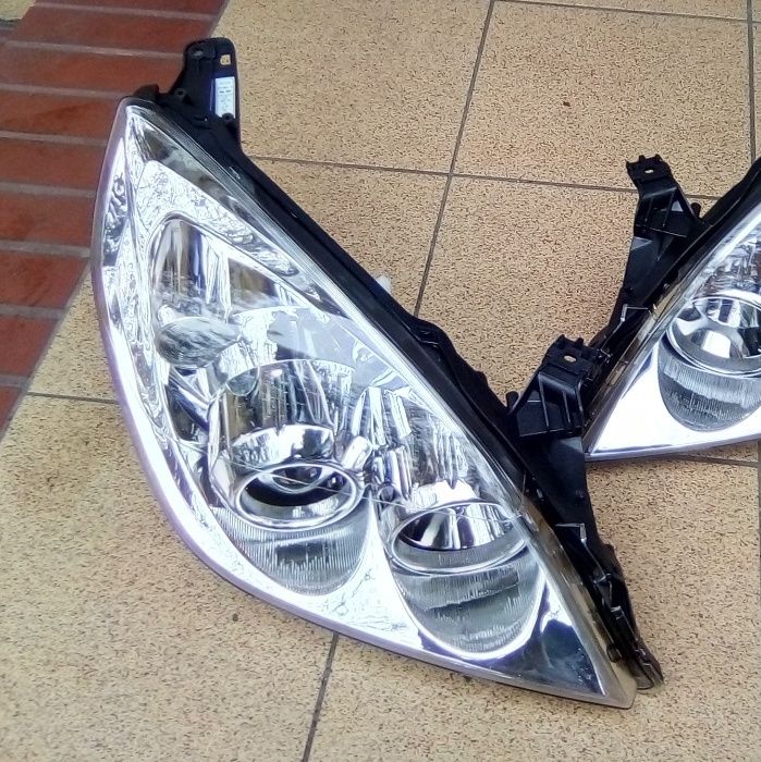 OPEL VECTRA C LIFT 06 - reflektor lampa przednia prawa NOWA