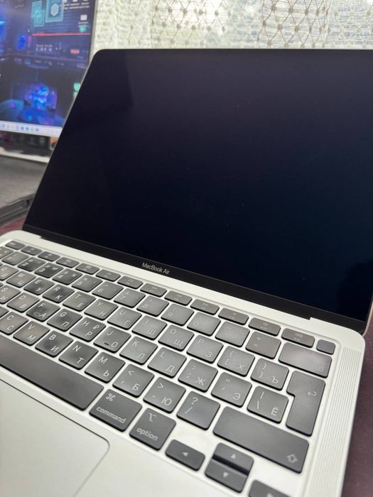 ІДЕАЛ MacBook Air 13 2020 i5 8/512GB (не m1)