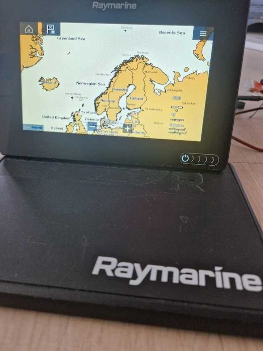 Nawigacja ploter map AXIOM 7 prawie nowy