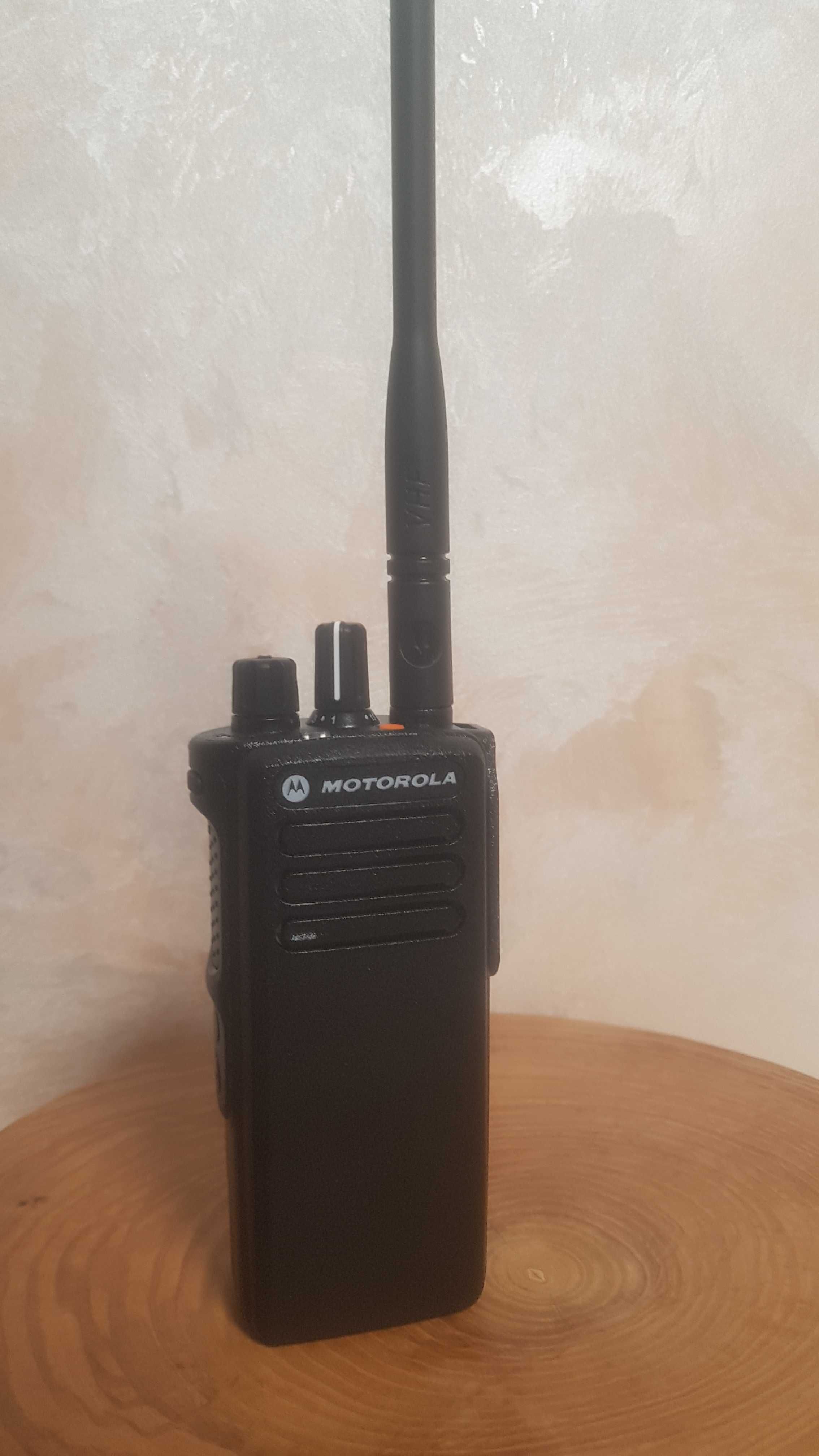 MOTOROLA 5 штук нові