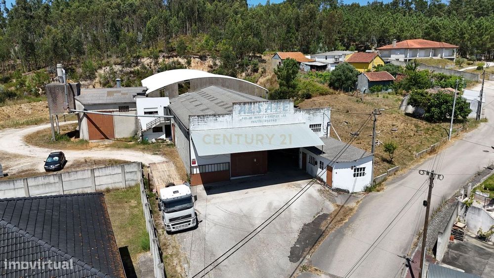 Armazém à venda em Regueira de Pontes, Leiria