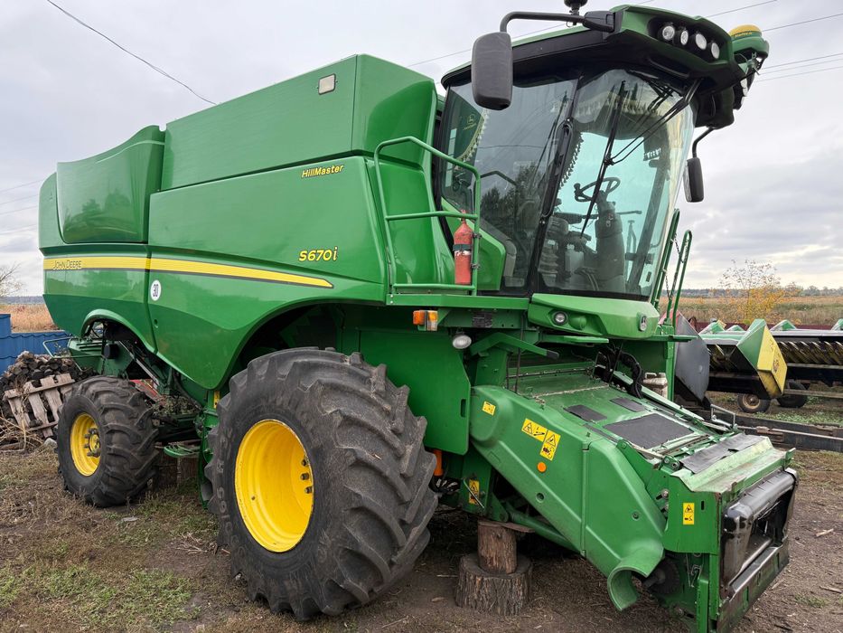 John Deere S670i HillMaster