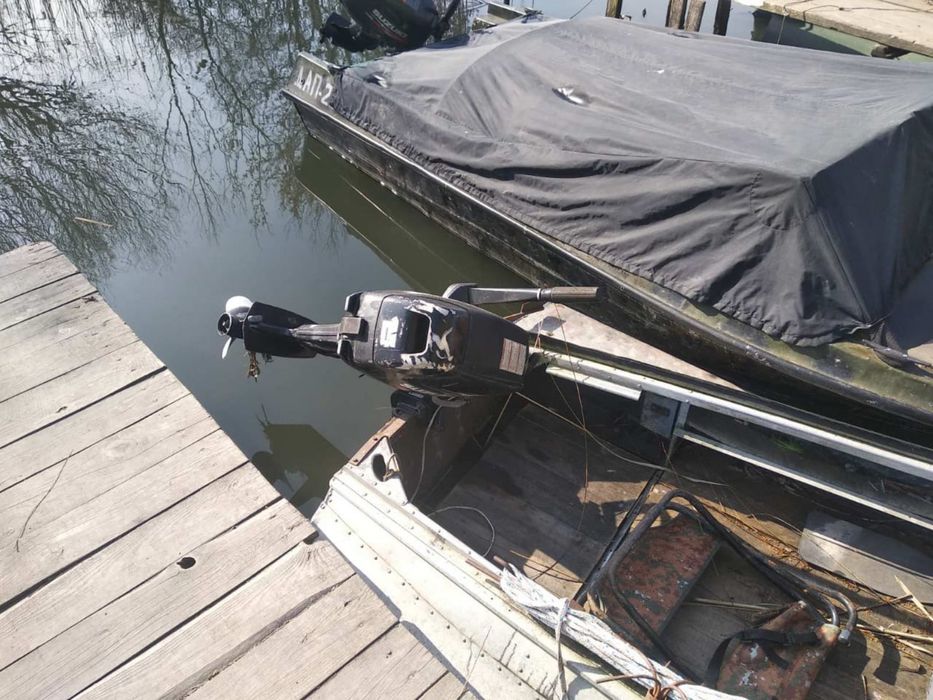 Продам лодку  Южанка з мотором suzuki 15 2t