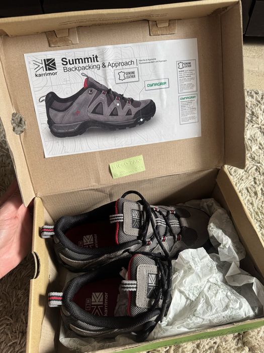 Трекінгові кросівки, нові