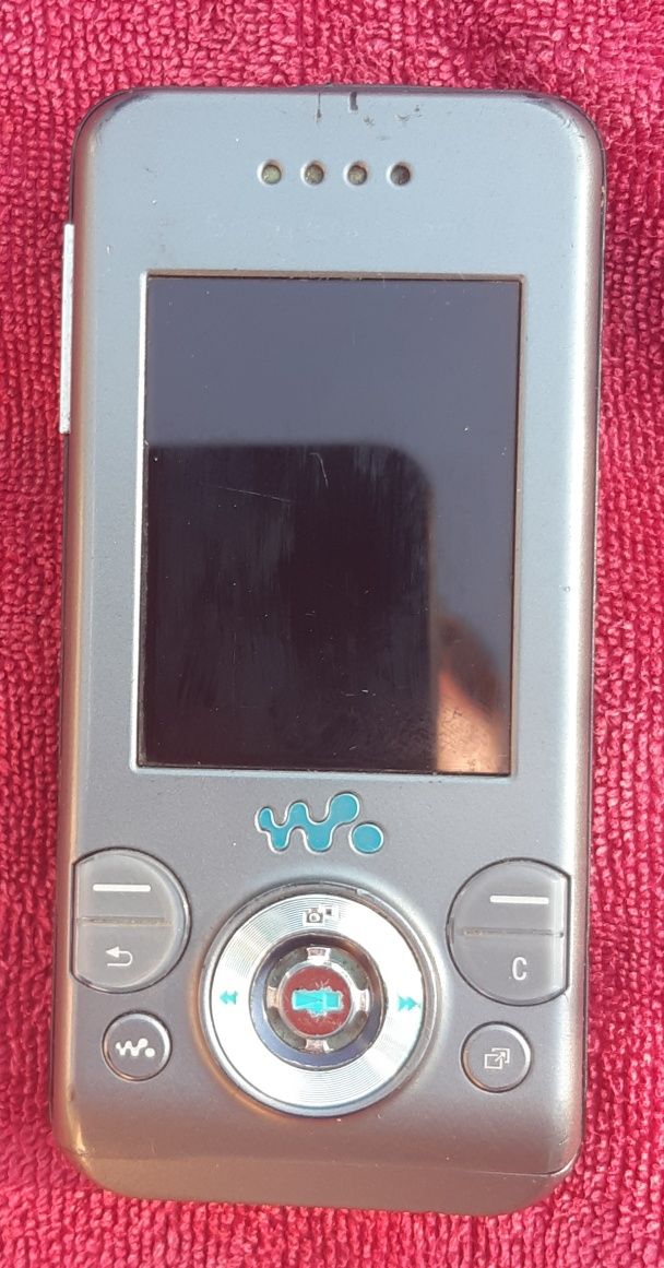 Sony Ericsson W580I