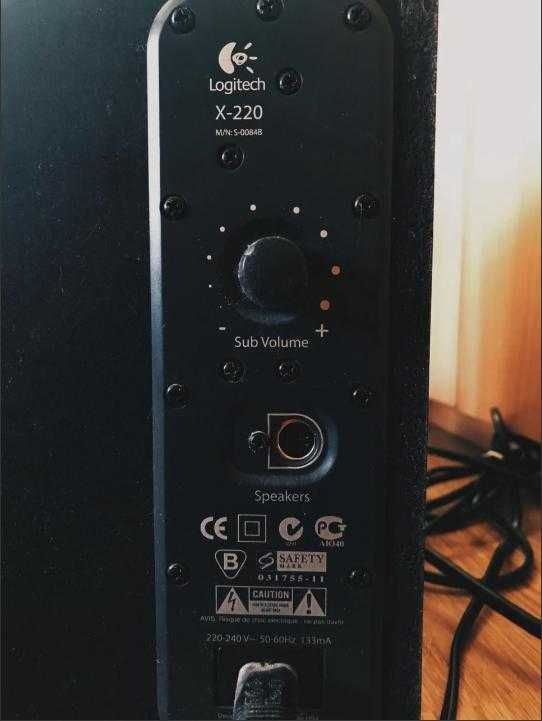 Акустическая система 2.1 Logitech X-220 ( 32 Watt)