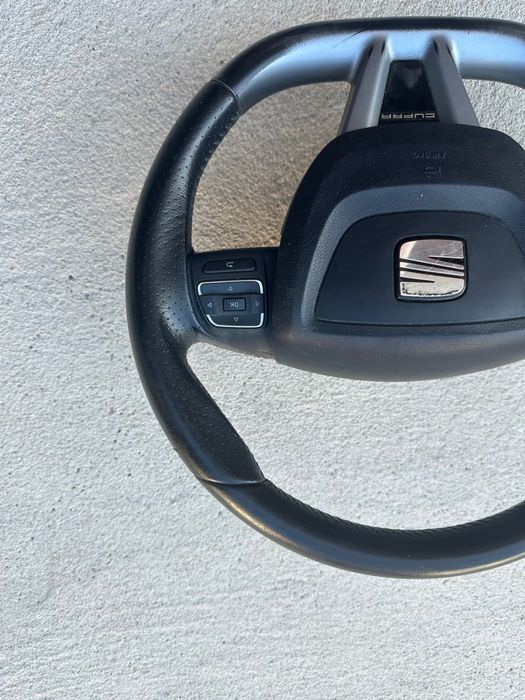 Volante seat ibiza leon cupra R com airbag