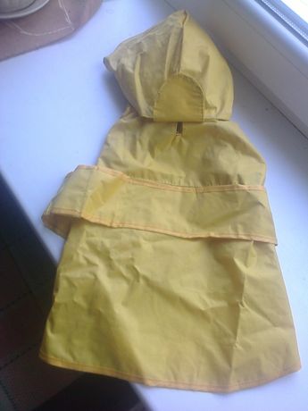 Импортный фирменный плащ - дождевик с капюшоном желтого цвета
