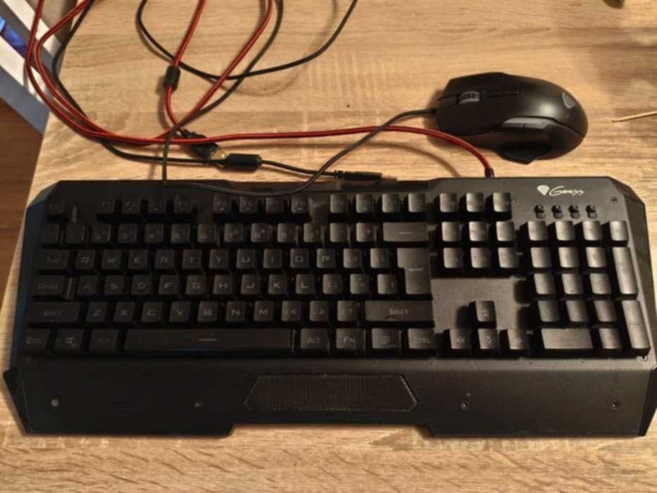 Klawiatura Genesis rx69 +
Mysz Genesis Xenon 220