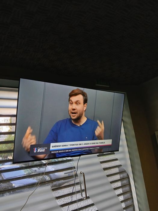 Tv 65" 1 mes de uso