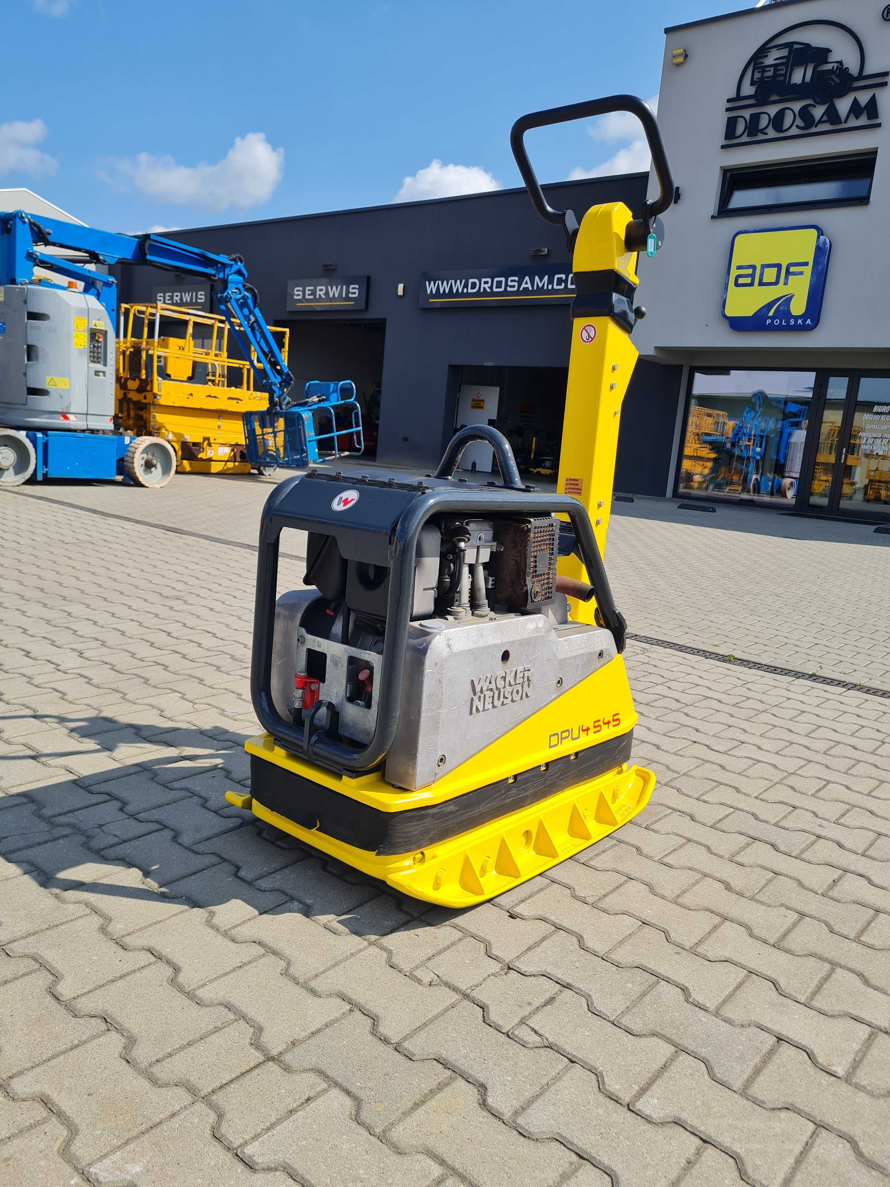 Zagęszczarka rewersyjna 425 kg Wacker Neuson DPU 4545Heh z 2016