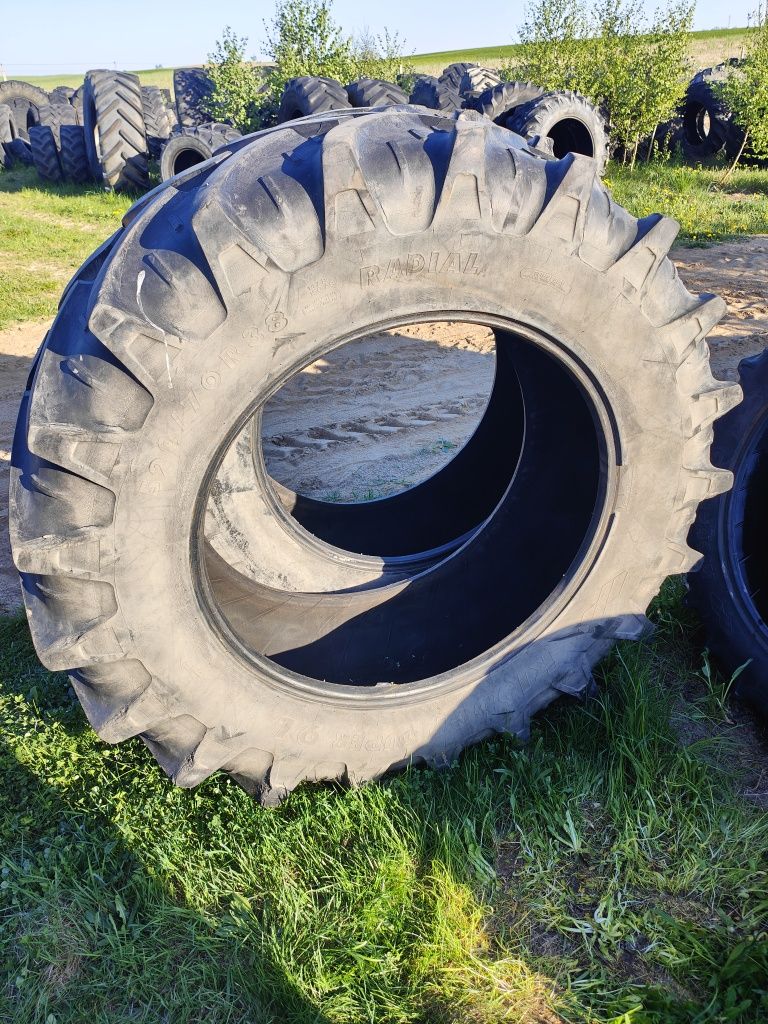 Ładna para opony zachodnie 520/70 R - 38 Kleber super 9L  Radial