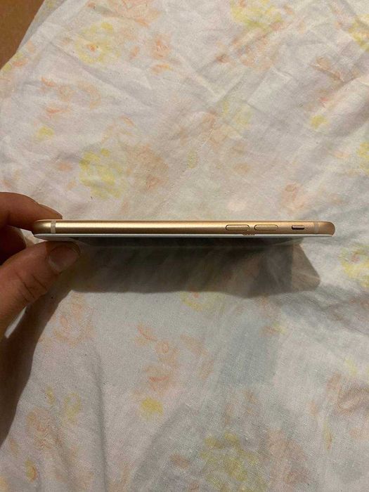 Айфон 8 на запчасти