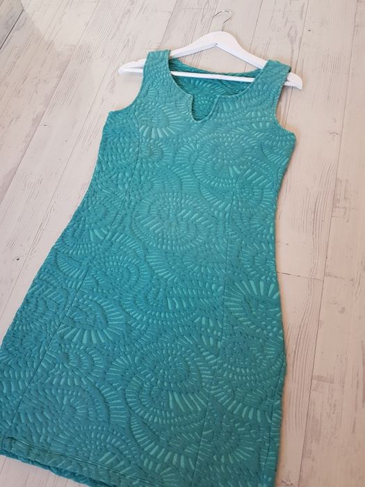 Zielona sukienka z materiału rozm. M