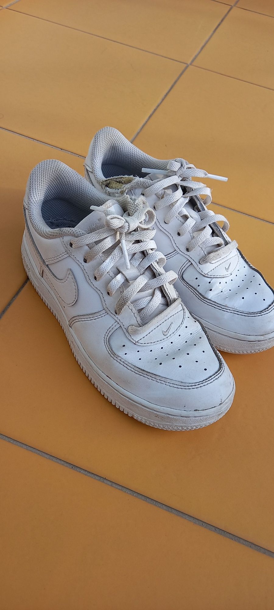 Ténis Nike Air Force t34