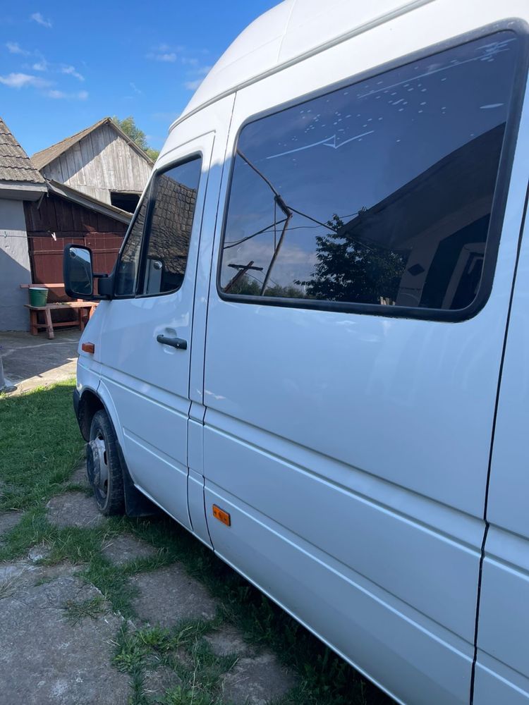 Mercedes Sprinter