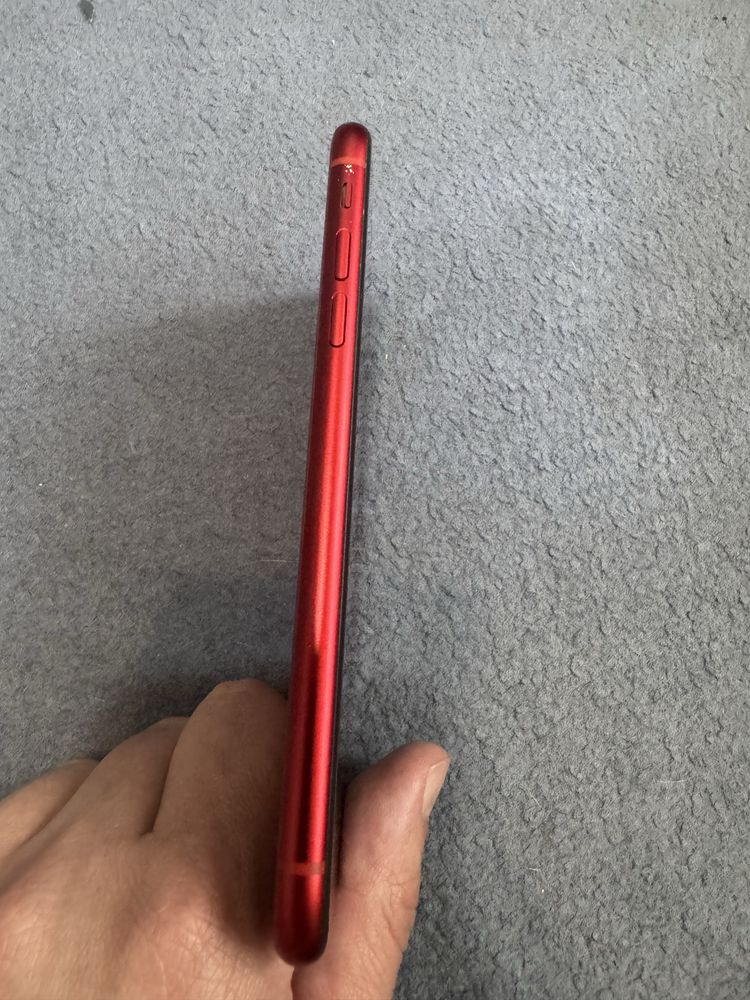 Продам iphone XR icloud