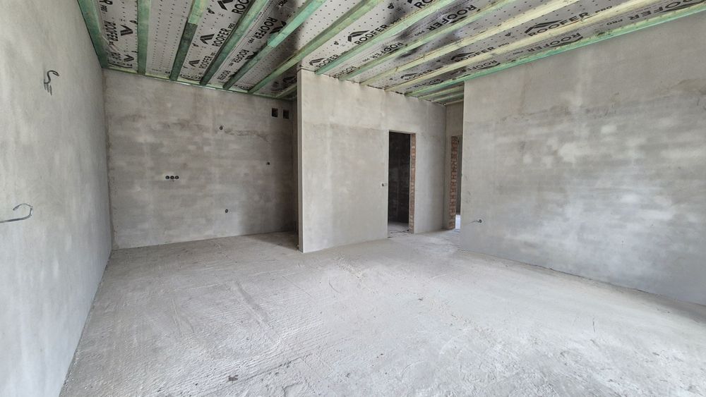 )( Продаж новобудови на 5 сотках землі