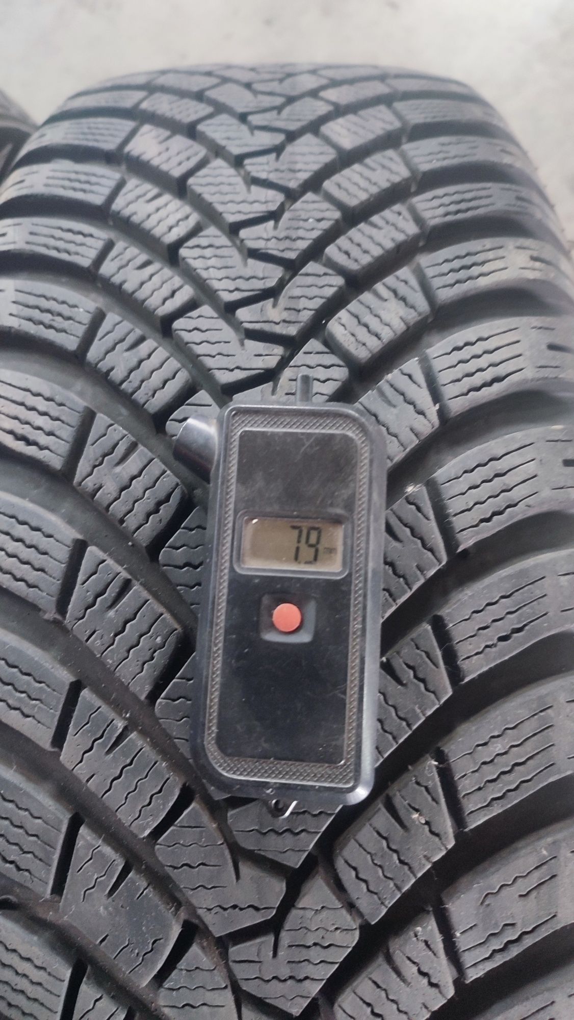 4 opony całoroczne Falken 215.60.16 99H  7.7 mm