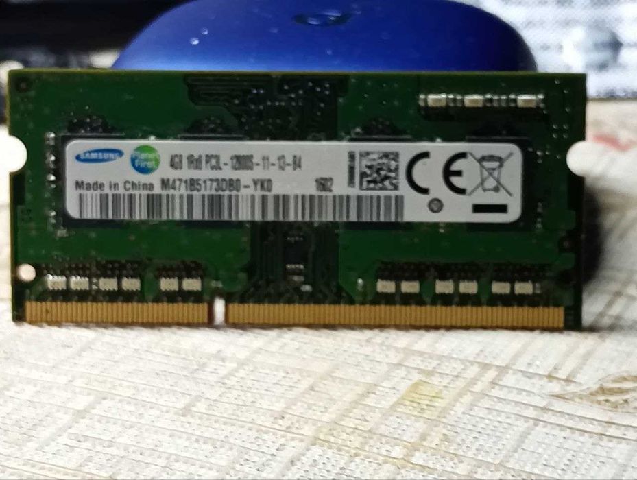 Оперативна пам'ять Samsung DDR3 SO-DIMM 4Gb 1600 C11 1.35 v
