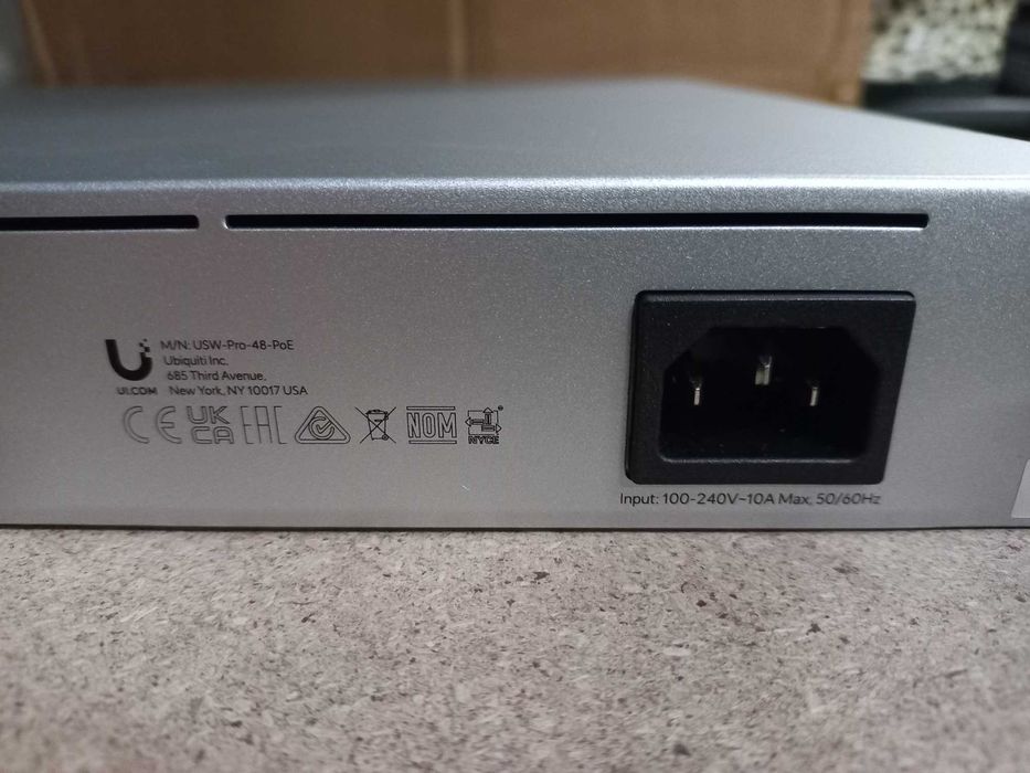 Комутатор Unifi Switch Pro 48 POE gen2