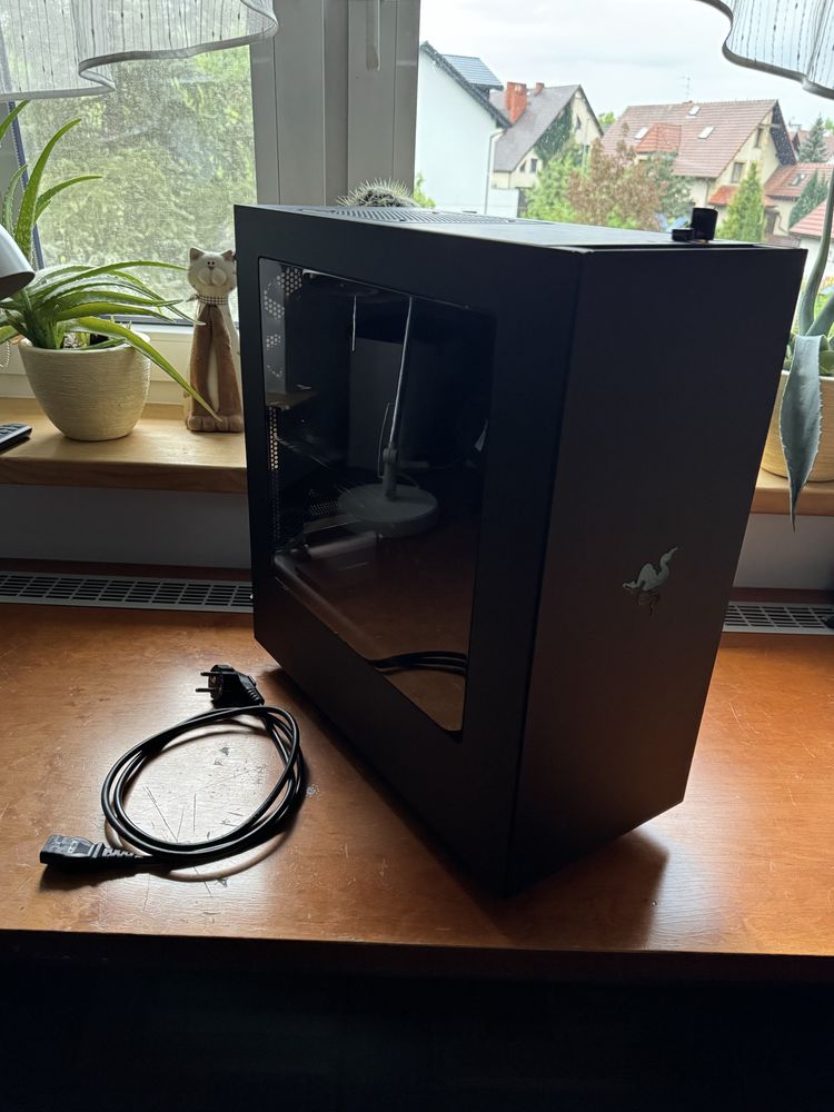 Komputer stacjonarny gamingowy Gtx 1070TI I7-7700