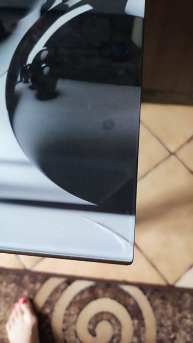 Стол кухонный и стулья