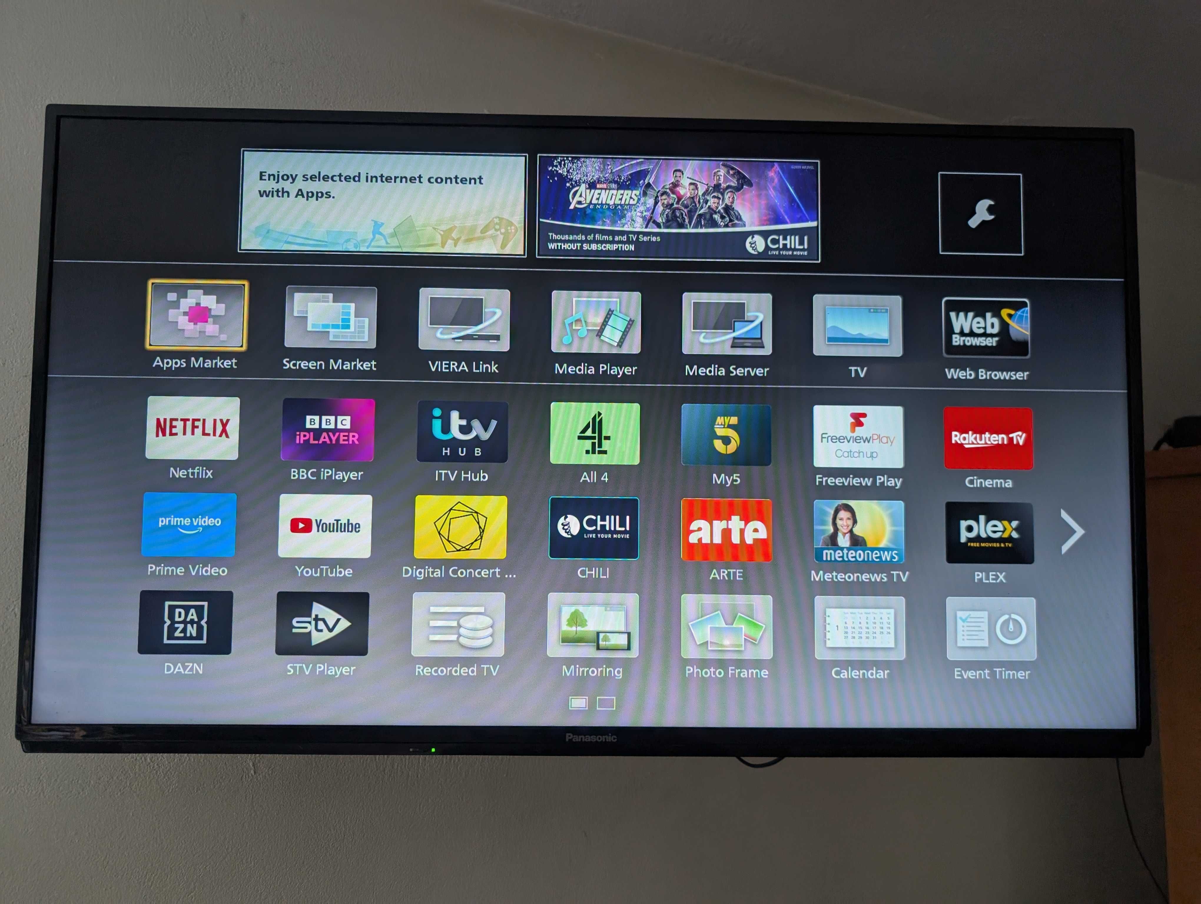 40" Smart Tv Panasonic TX-40ES400 Led Ful HD Dvbt-2 WiFi