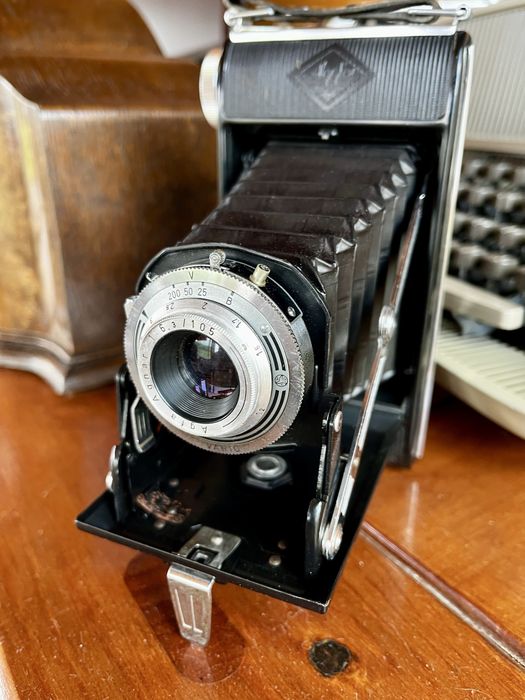 Antiga maquina fotografica Agfa Billy