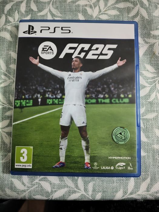 Vendo FC 25 PS5.