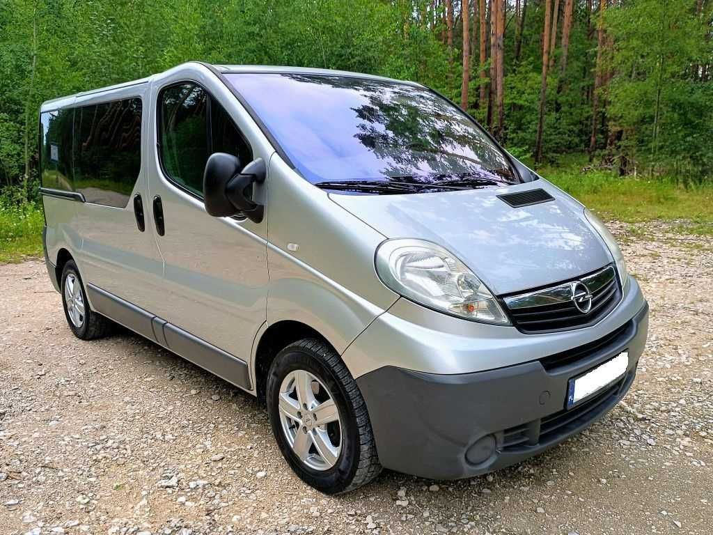 Vivaro 2,0 CDTI Klima 9- Osobowy Hak Skrzydełka EURO 5 Zarejestrowany