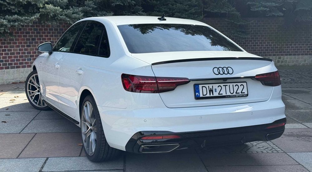 AUDI A4 B9 B8 бампер фари запчасти audi a4 разборка шрот РАЗБОРКА B9