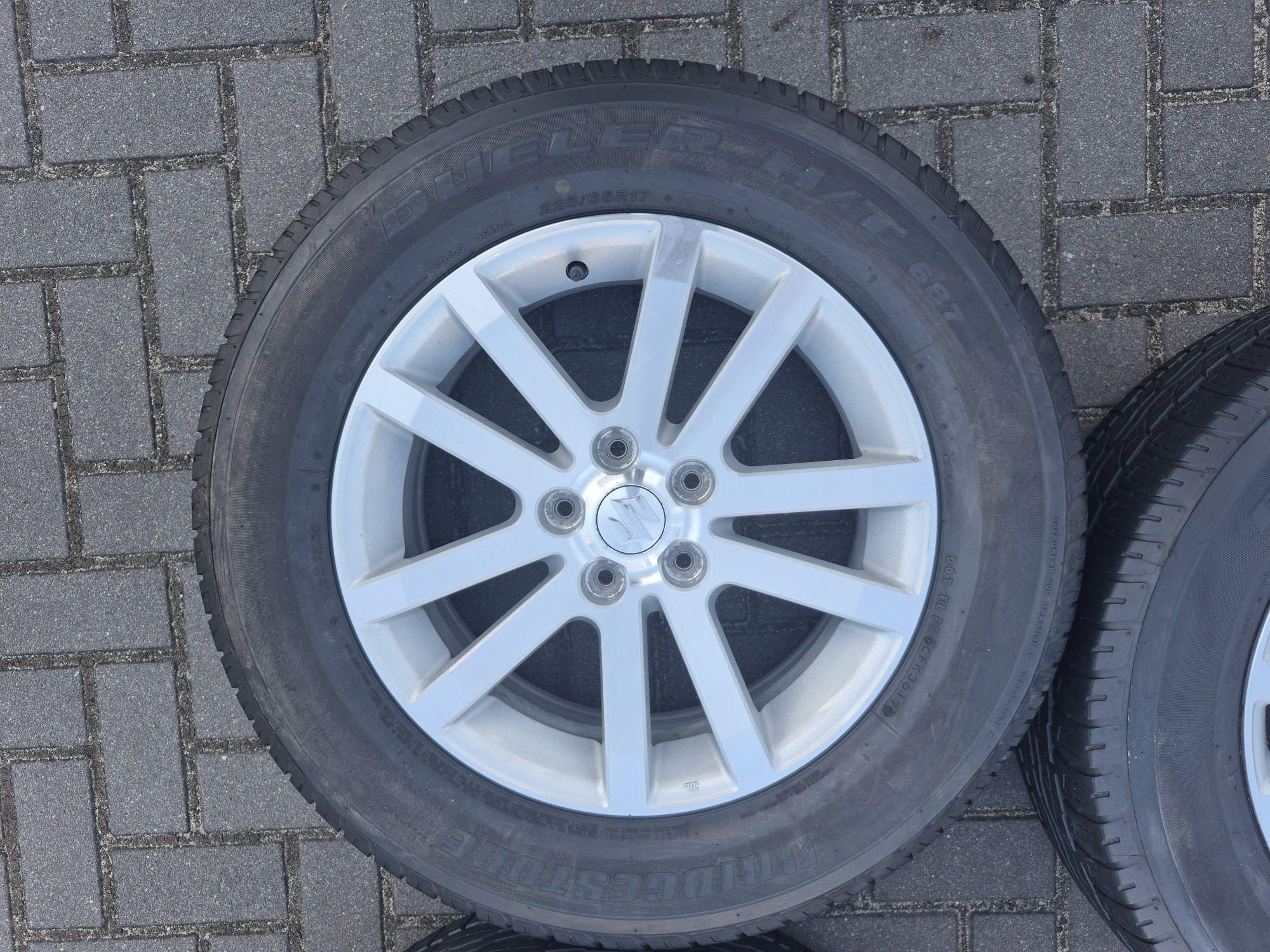 Koła Alu Oryg SUZUKI Vitara 5x114.3 17 Cali 6.5J ET45 225/65 R17 5.5mm