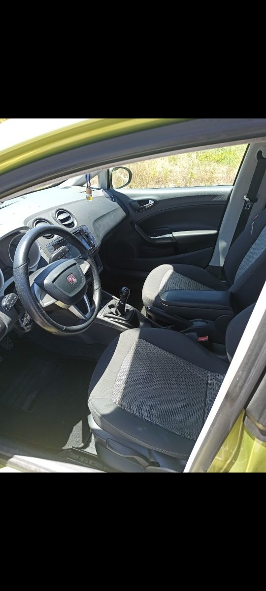 Seat Ibiza 6j poucos km